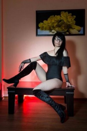 Escort girl Гуля